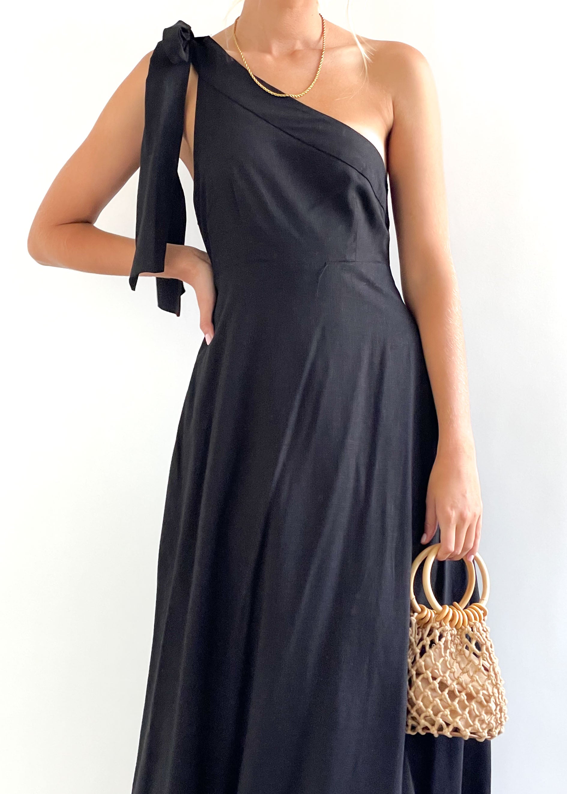 Nora One Shoulder Midi Dress - Black