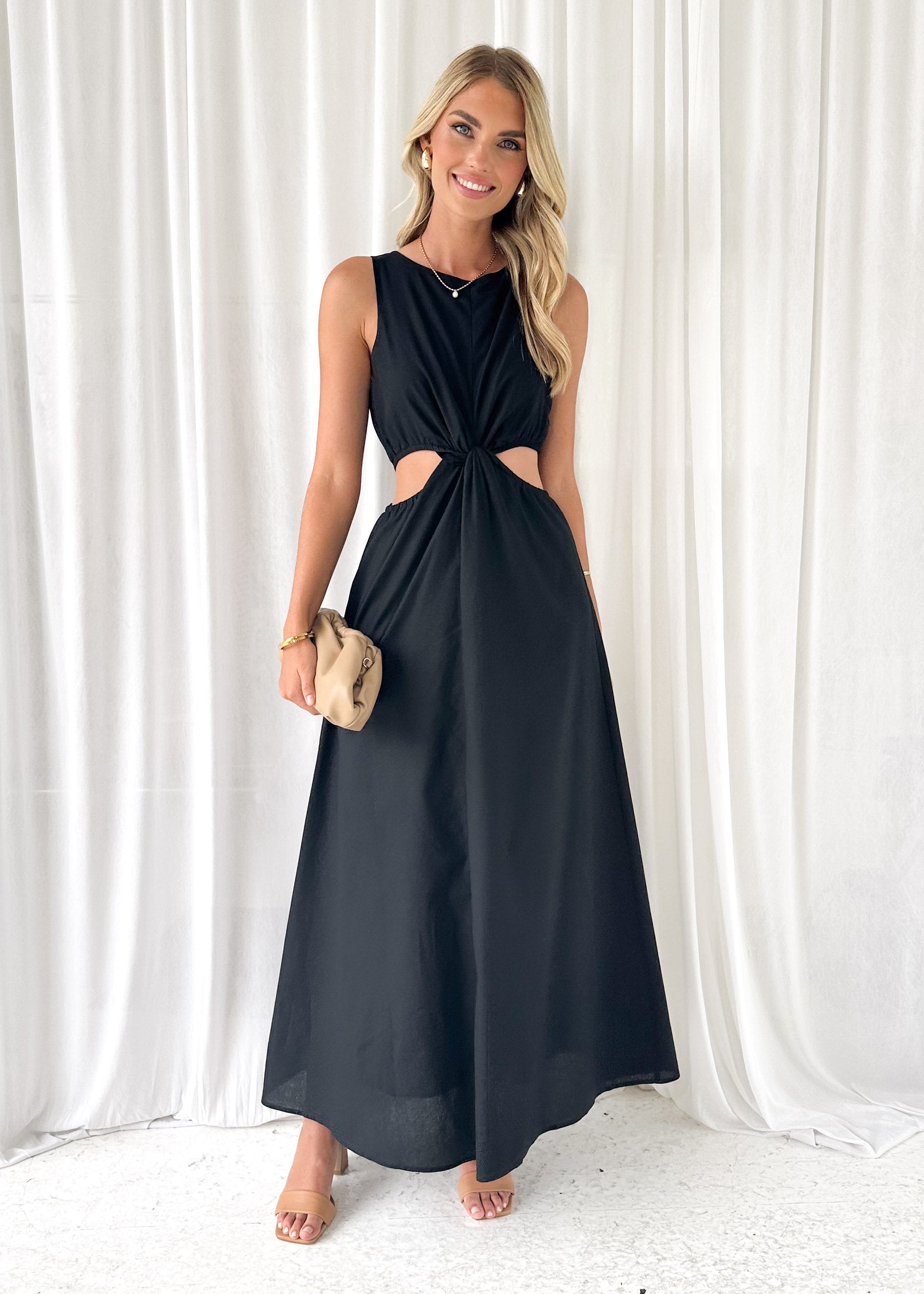 Leaslo Maxi Dress - Black