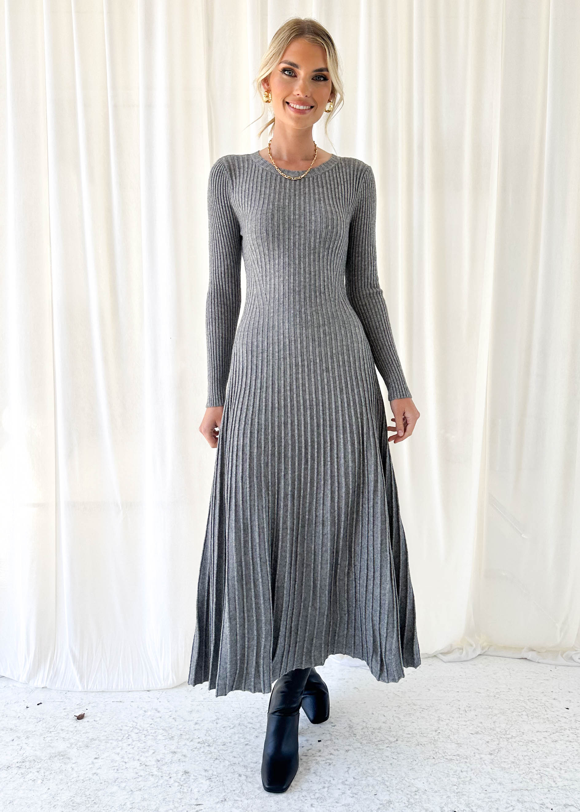 Everly Knit Midi Dress - Grey