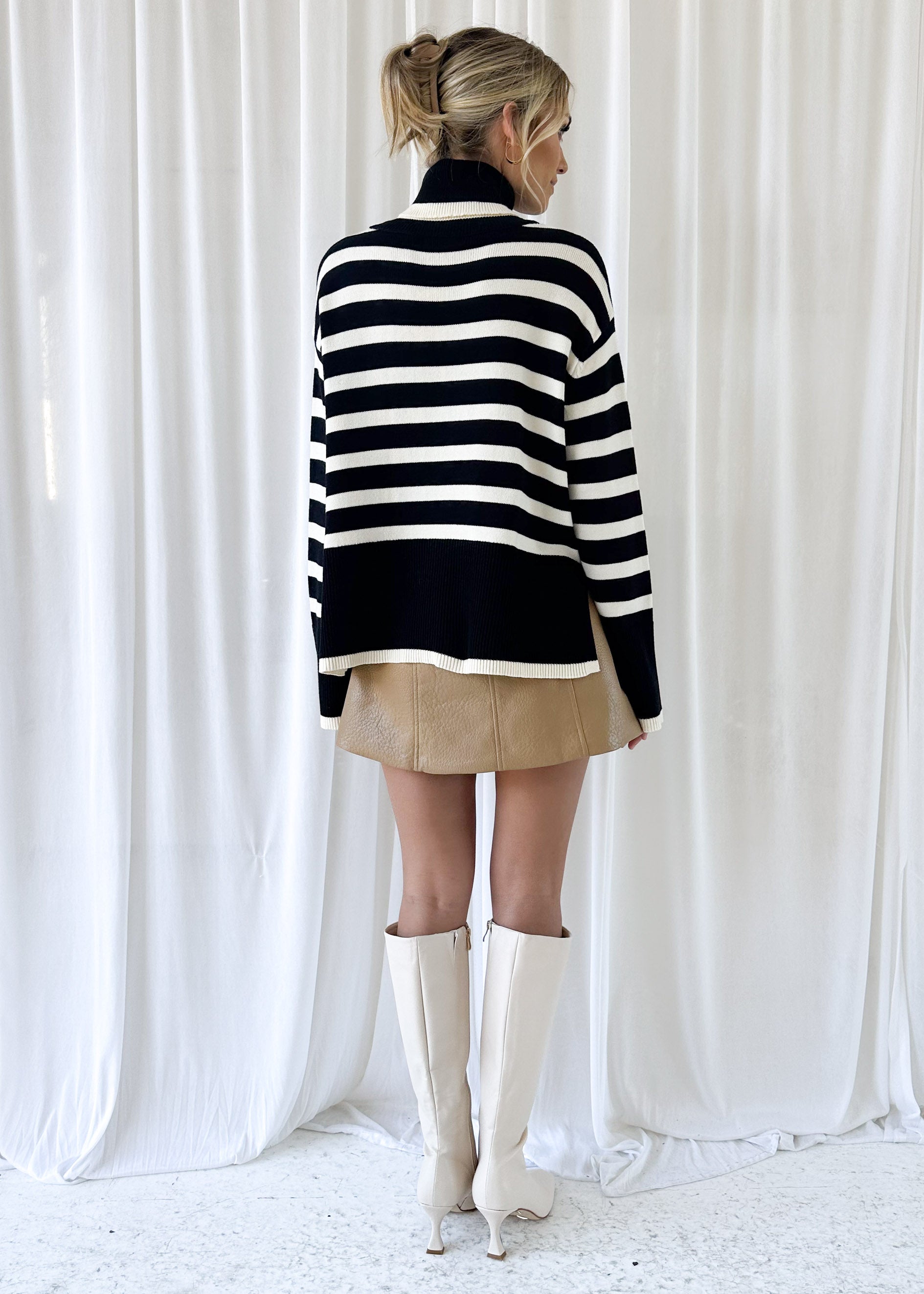 Zollana Sweater - Black Stripe
