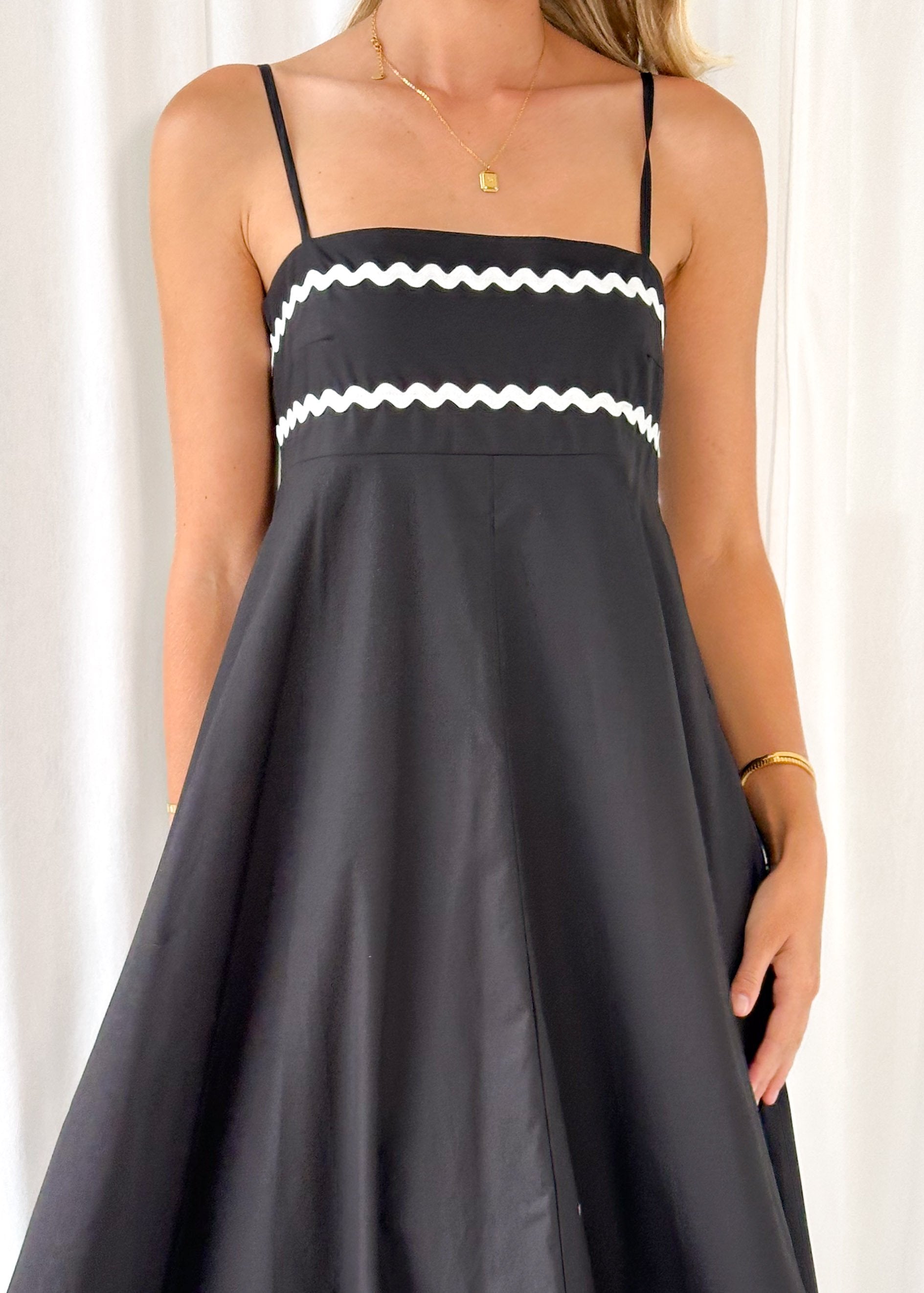 Corleigh Maxi Dress - Black