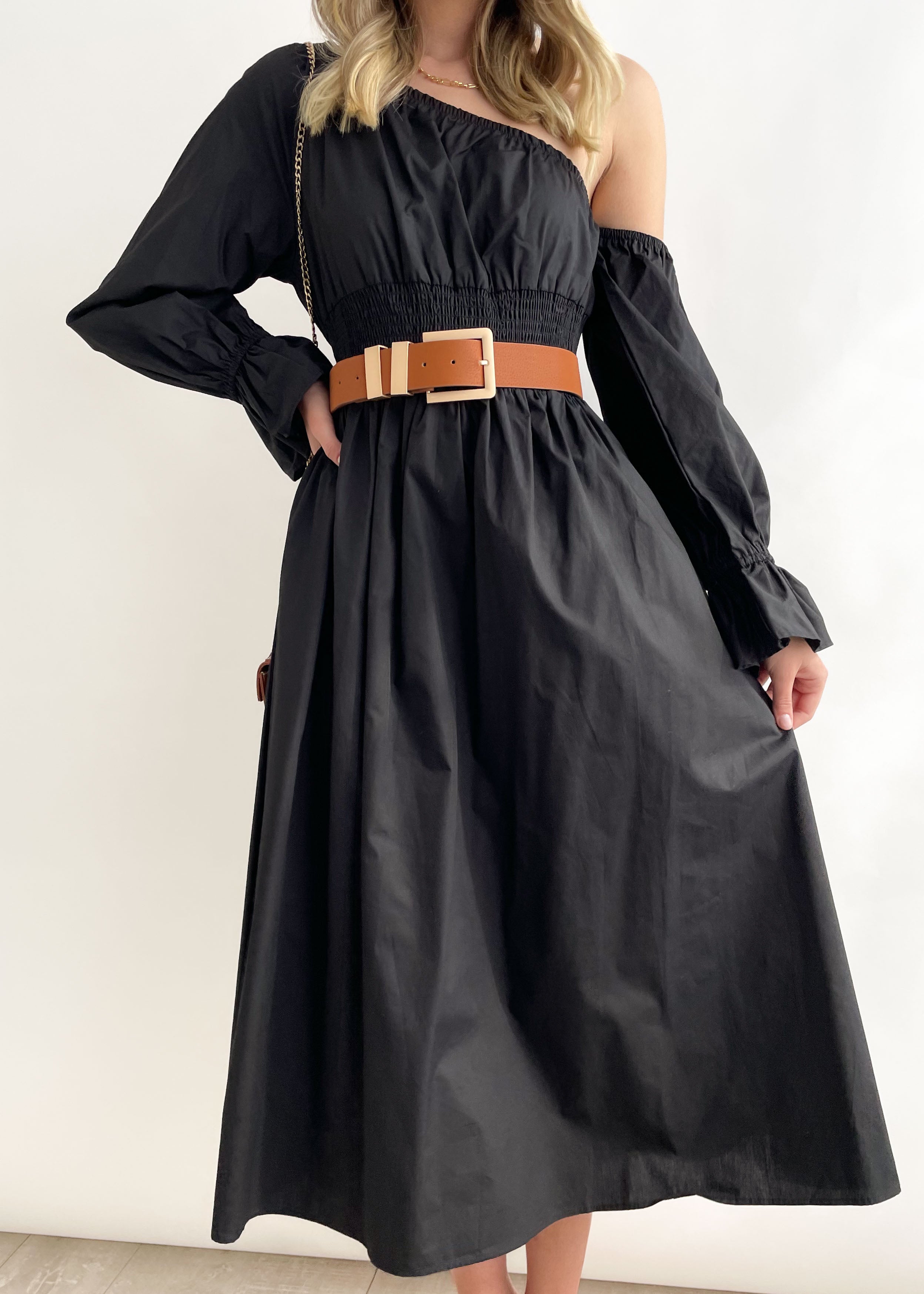 Mikoly Midi Dress - Black