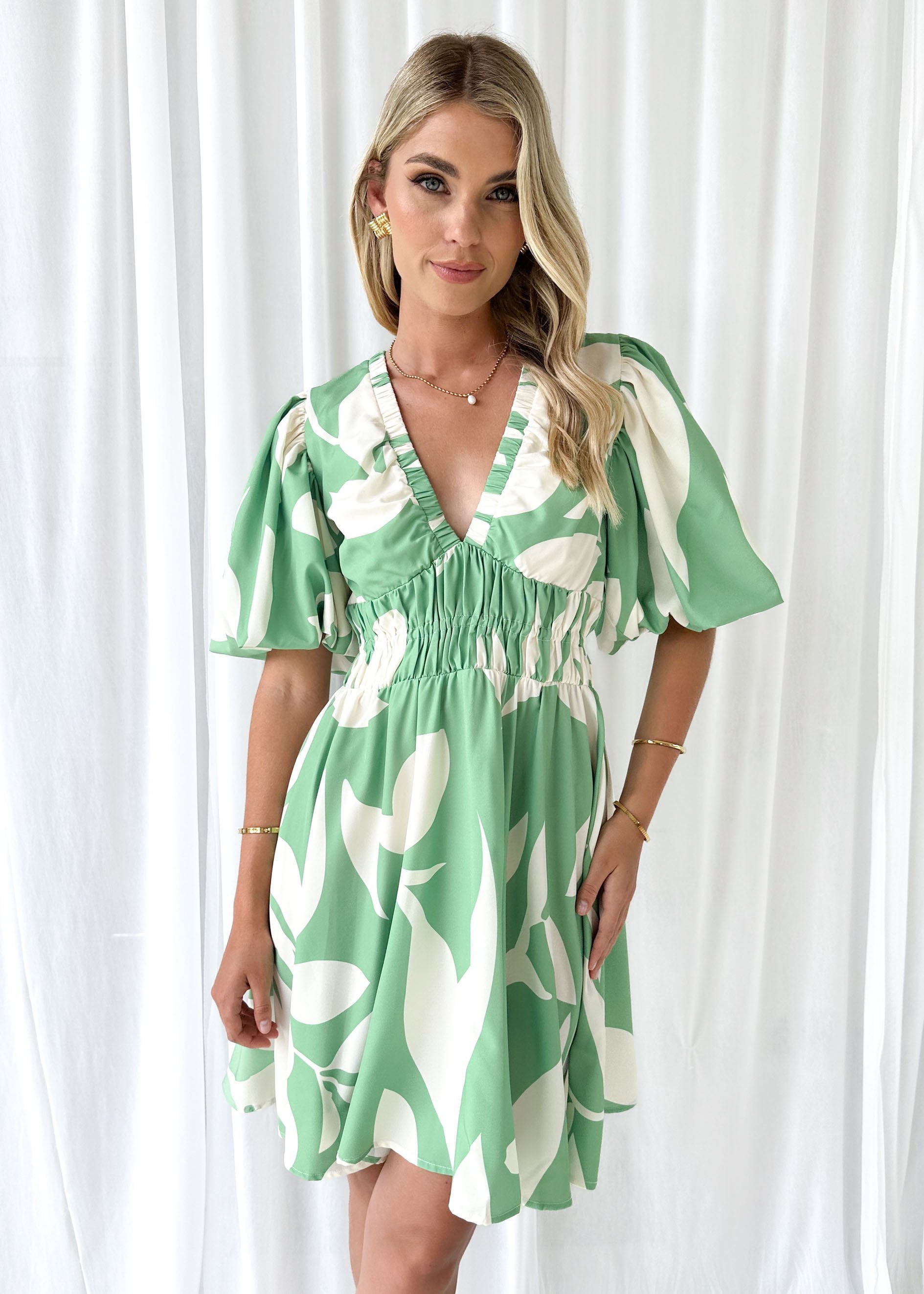 Twisoria Dress - Green Floral