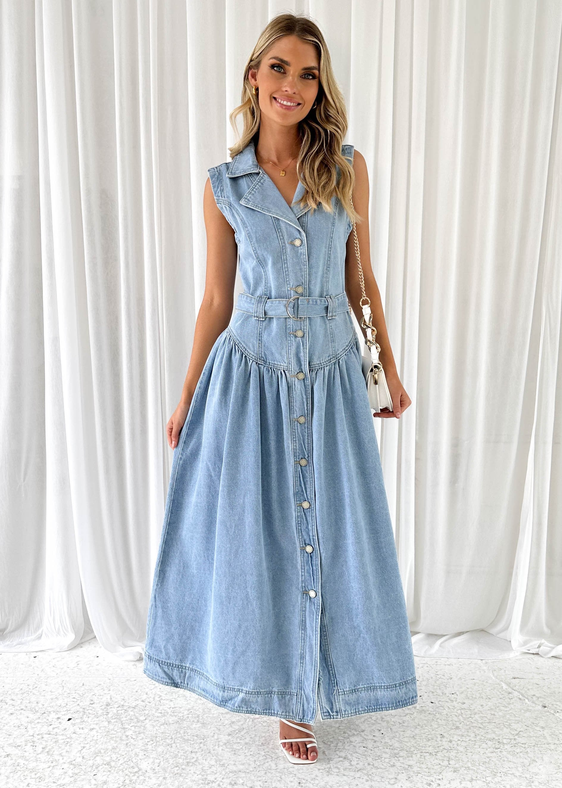 Katia Belted Button Up Midi Dress, Vintage Blue | Velvet Heart – North &  Main Clothing Company