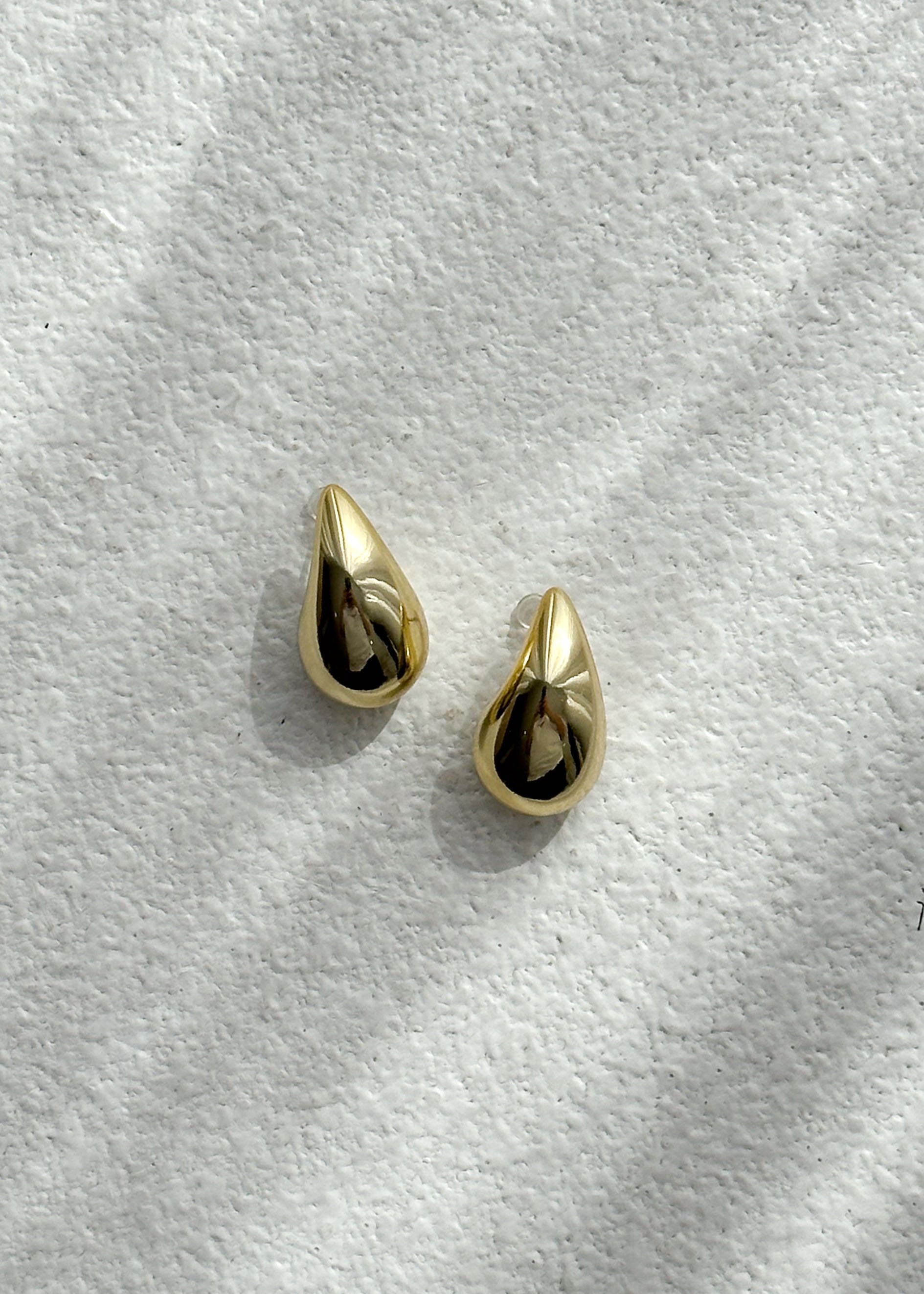 Kaika Drop Earrings - Gold