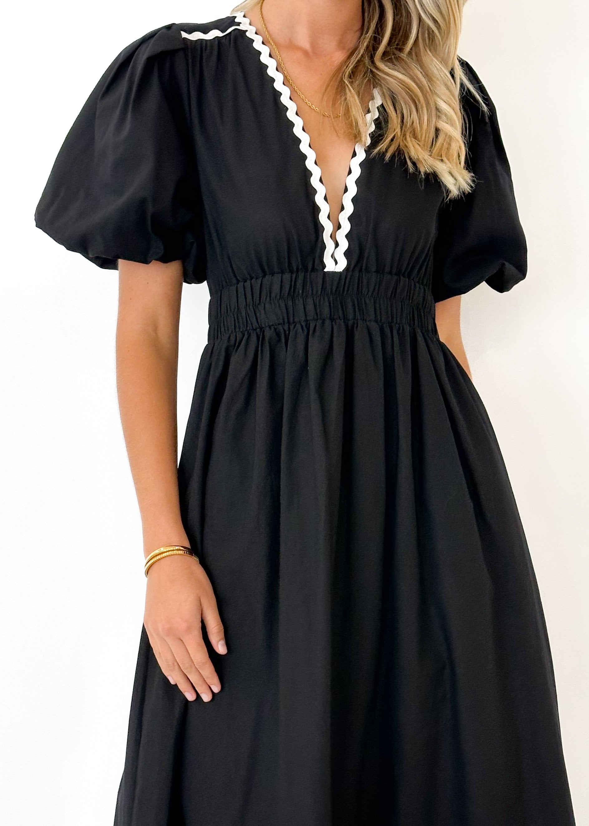 Lillario Maxi Dress - Black