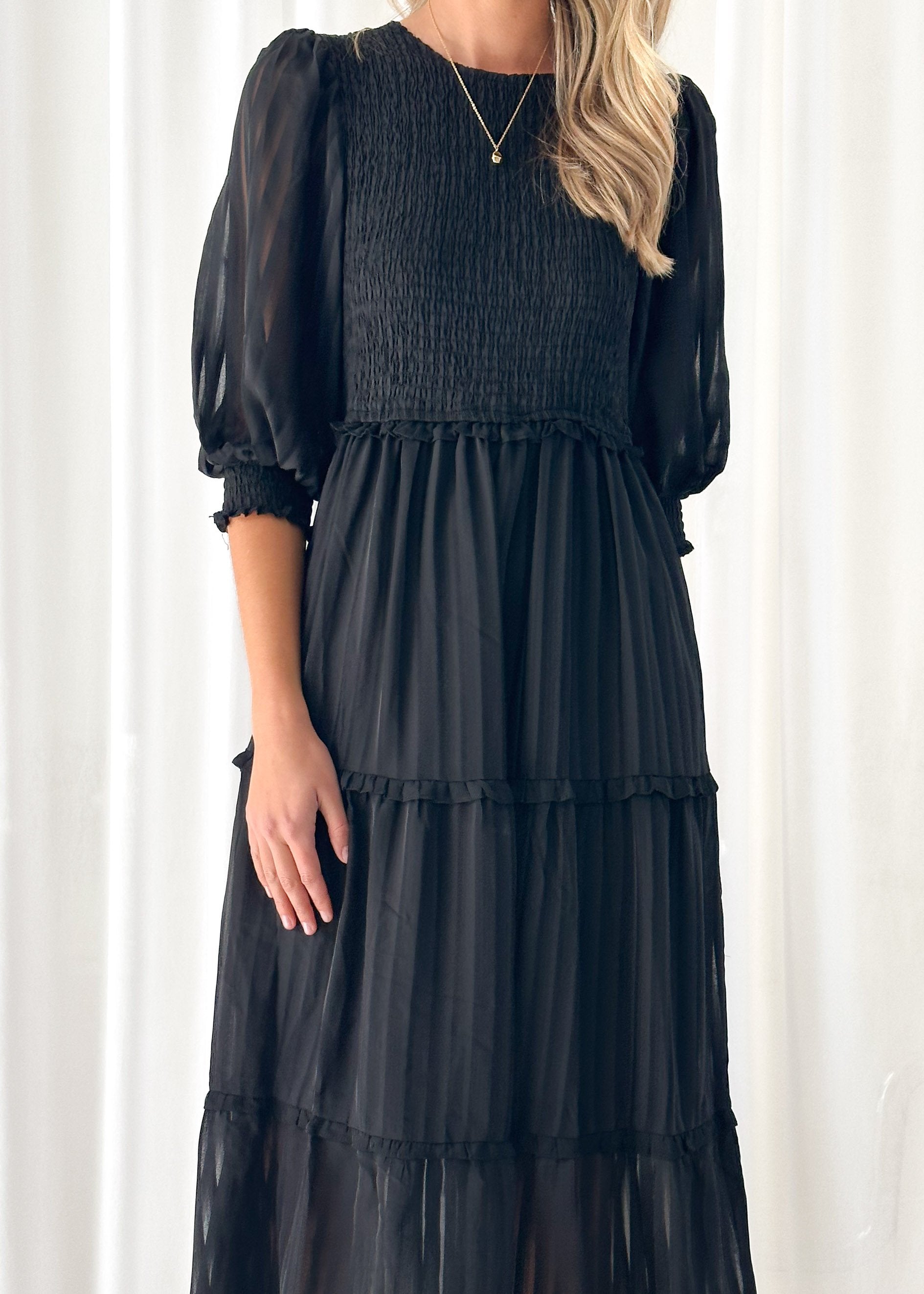 Mossy Midi Dress - Black
