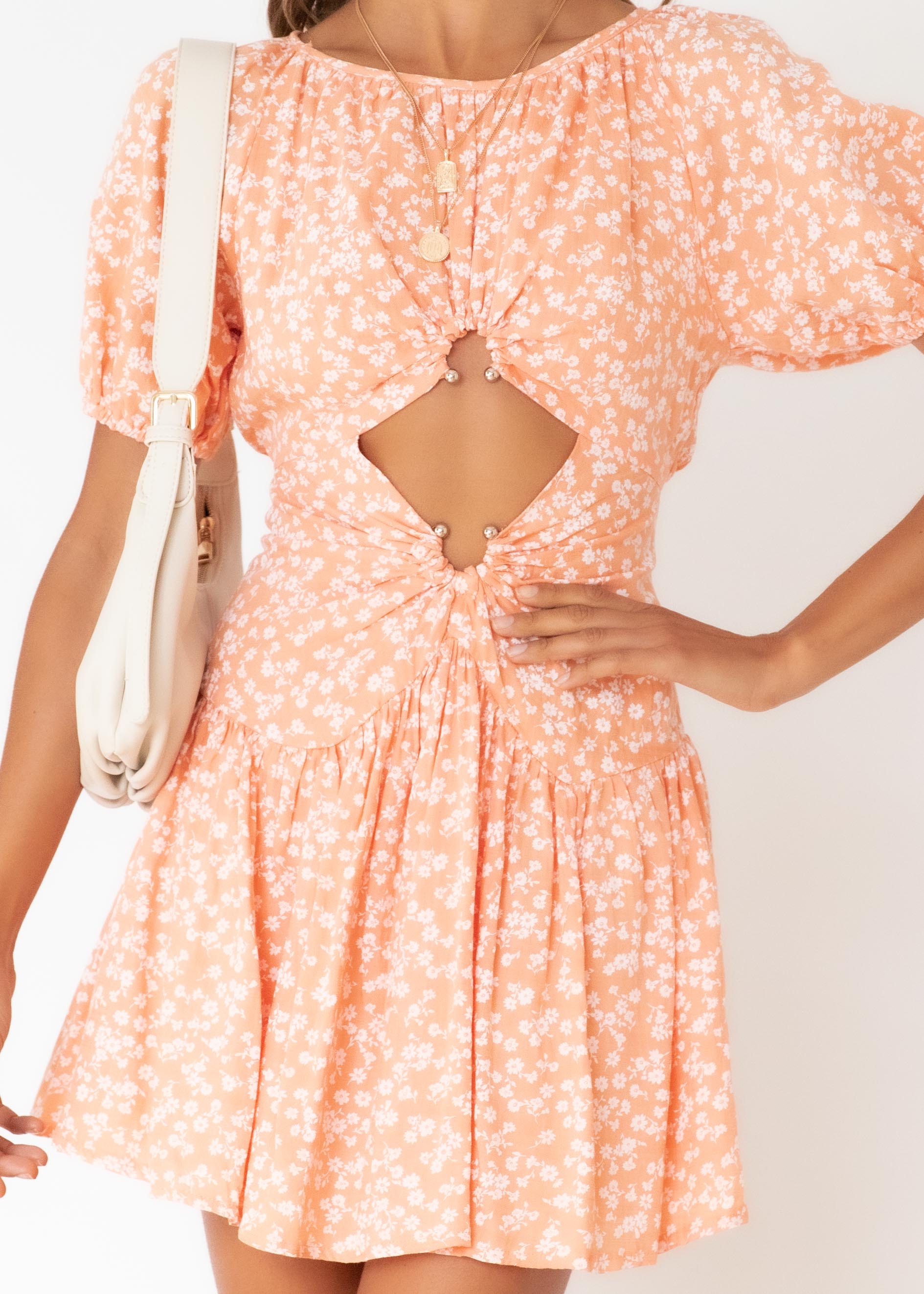 Latiana Dress - Peach Flowers