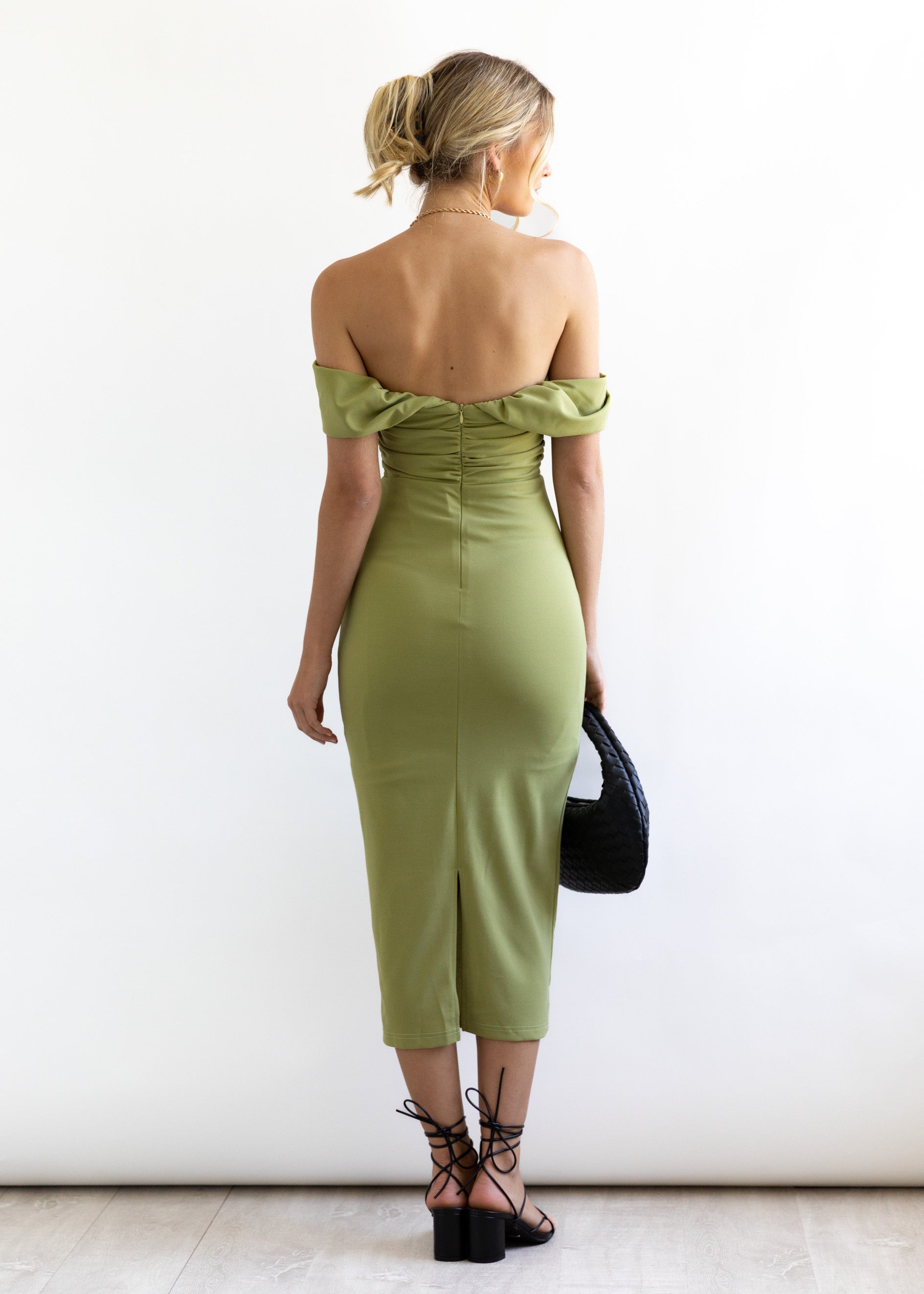 Jocea Off The Shoulder Midi Dress - Olive